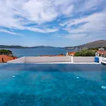 Διαμέρισμα Paladium Τρογκίρ