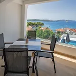 Paladium Τρογκίρ